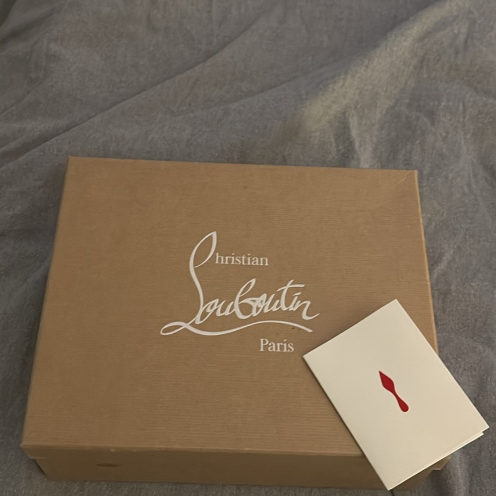 Very stylish ChristianLouboutin heels - Picture 6 of 6